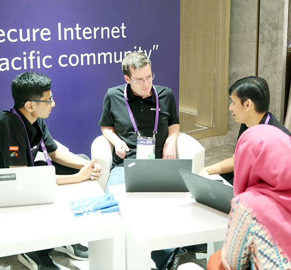 APNIC Member Services